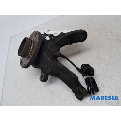 Renault - Captur - Knuckle, front right