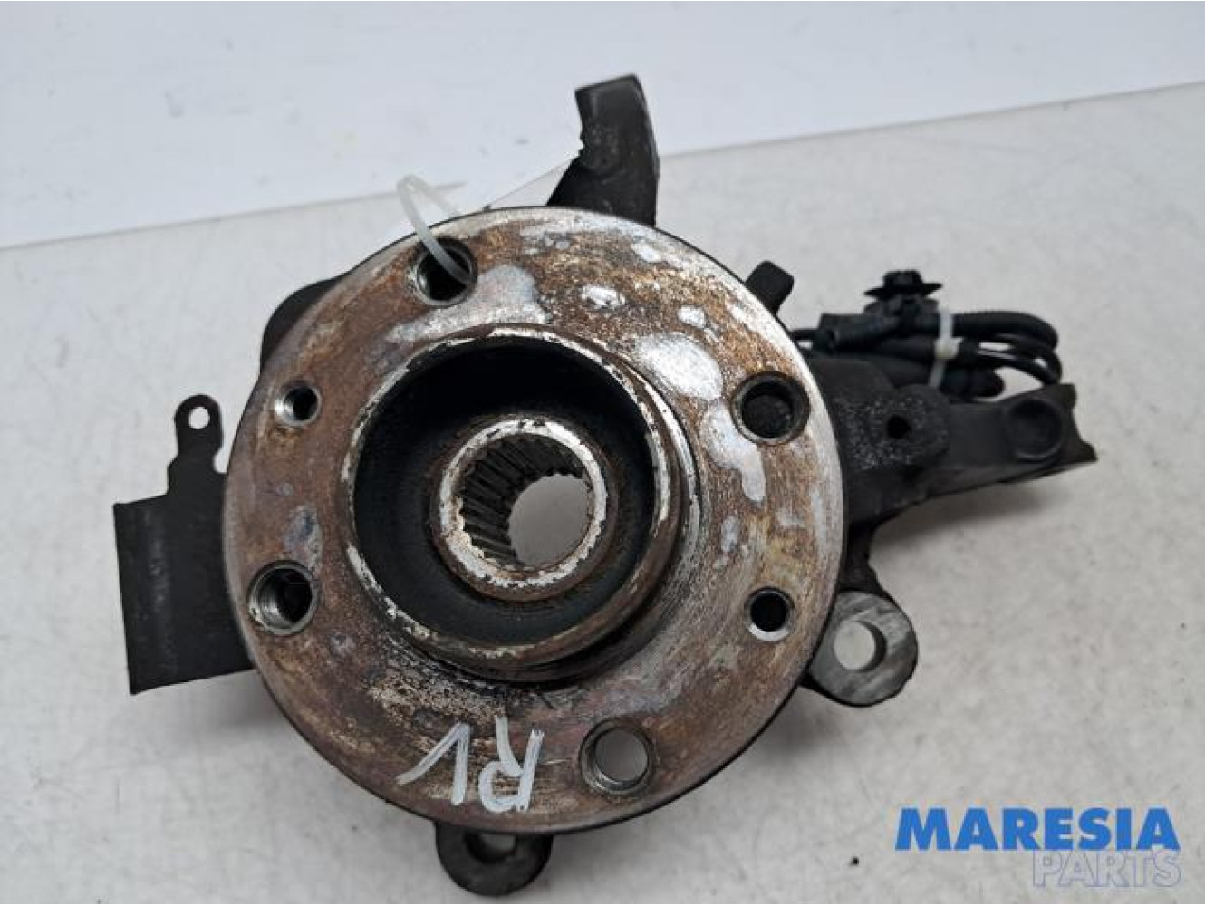 Renault - Captur - Knuckle, front right
