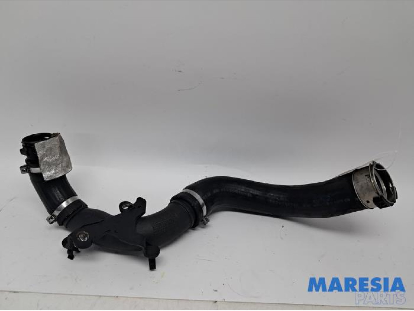 Renault - Captur - Intercooler tube