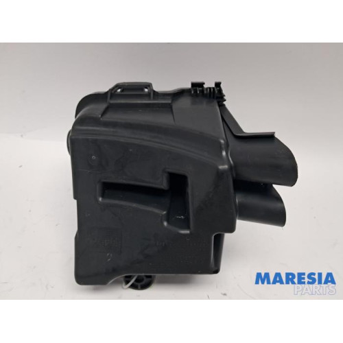 Renault - Captur - Fuse box