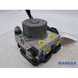 Renault - Captur - ABS pump