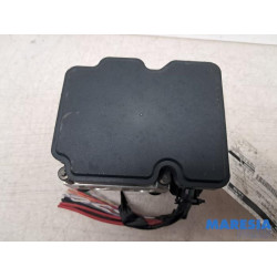 Renault - Captur - ABS pump