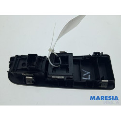 Fiat - Punto Grande - Multi-functional window switch