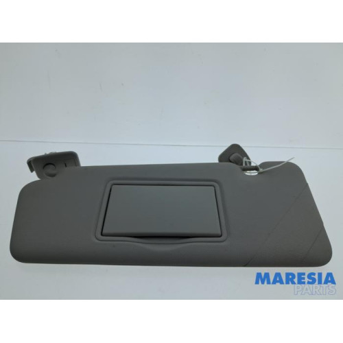 Renault - Captur - Sun visor