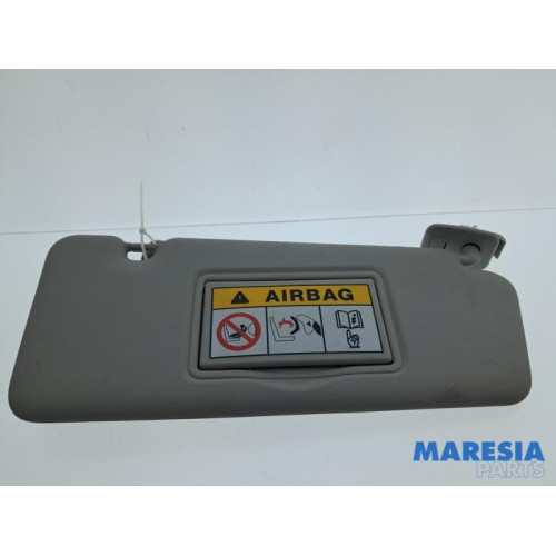 Renault - Captur - Sun visor