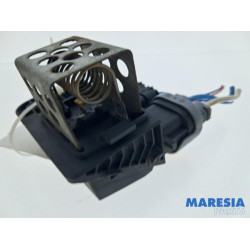 Peugeot - Partner - Cooling fan resistor