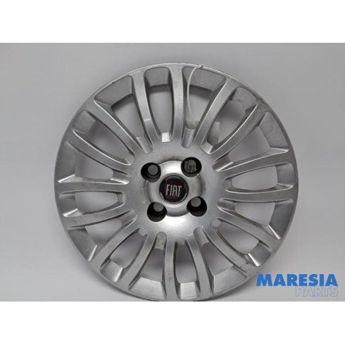 Fiat - Punto Grande - Wheel cover (spare)