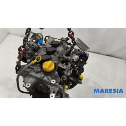 Renault - Clio - Engine