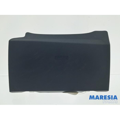 Fiat - 500 - Knee airbag, left