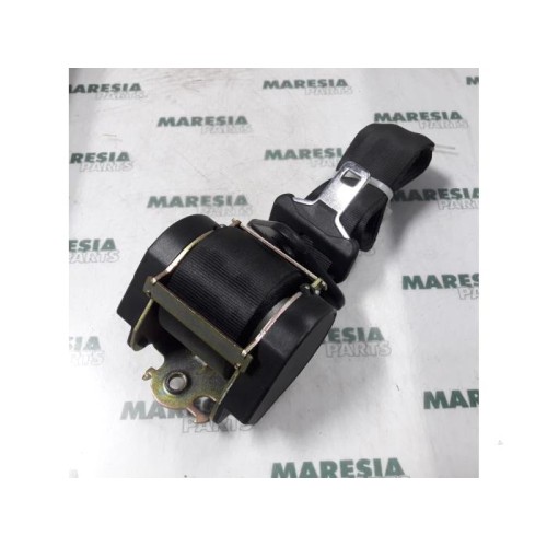 Citroen - C8 - Sicherheitsgurt links hinten