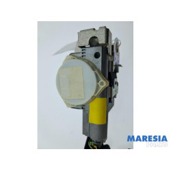 Fiat - 500 - Front seatbelt, right