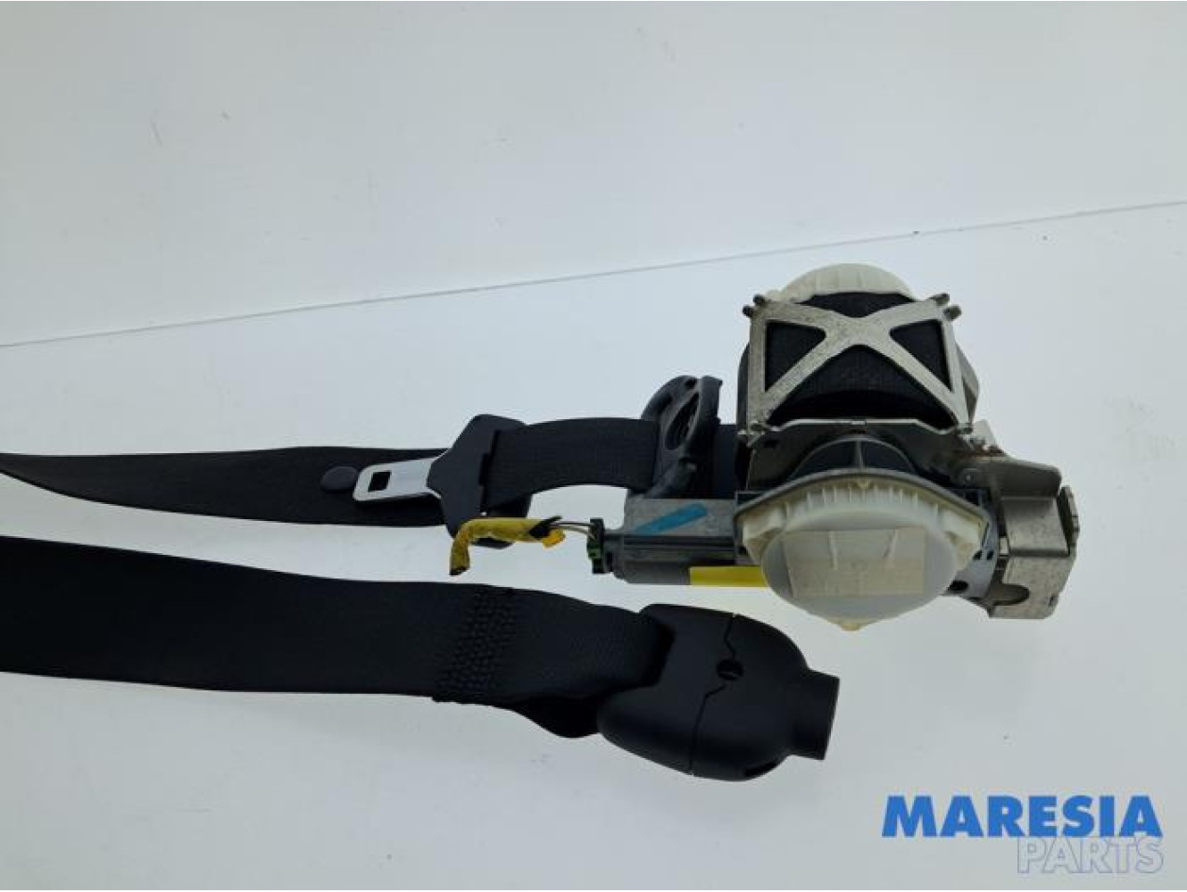Fiat - 500 - Front seatbelt, right