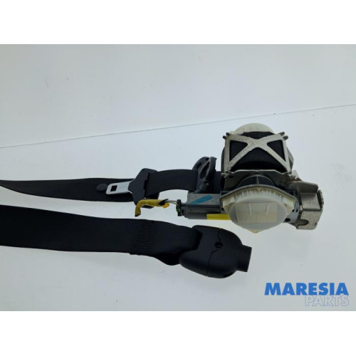 Fiat - 500 - Front seatbelt, right
