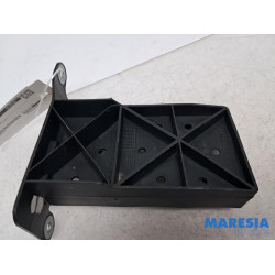 Renault - Twingo - Front bumper shock absorber