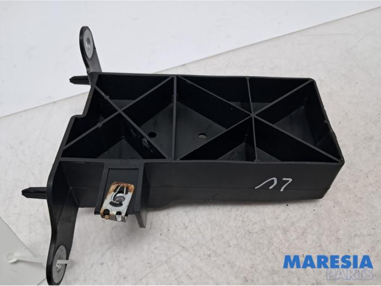 Renault - Twingo - Front bumper shock absorber