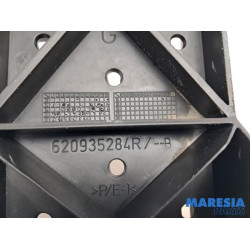 Renault - Twingo - Front bumper shock absorber