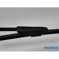 Renault - Twingo - Front wiper arm