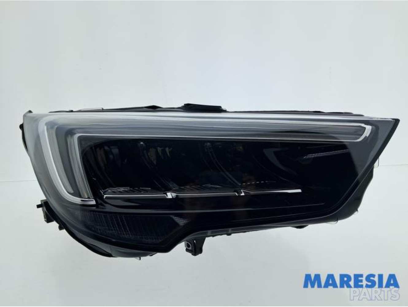 Opel - Crossland X - Phare droit