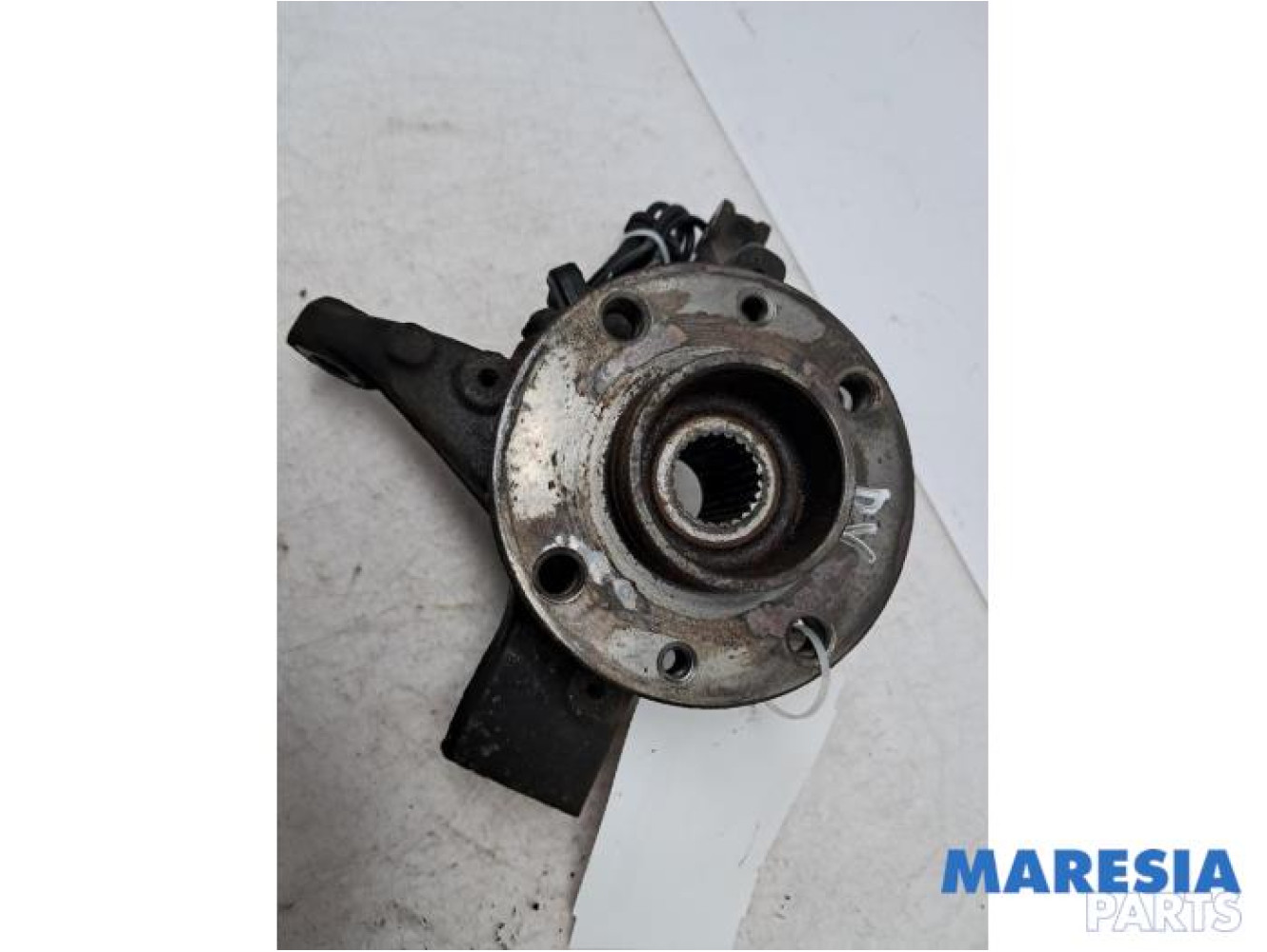 Renault - Zoe - Knuckle, front right