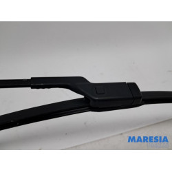 Renault - Zoe - Front wiper arm