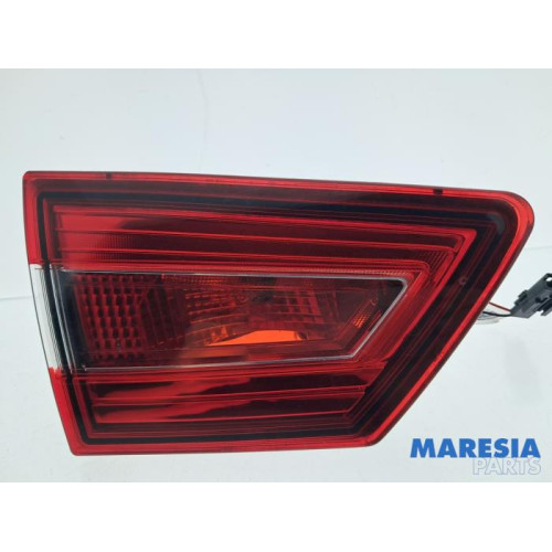 Renault - Clio - Taillight, left
