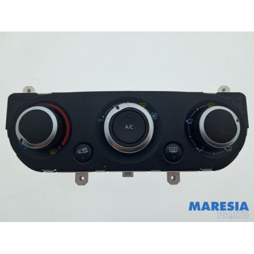 Renault - Clio - Heater control panel
