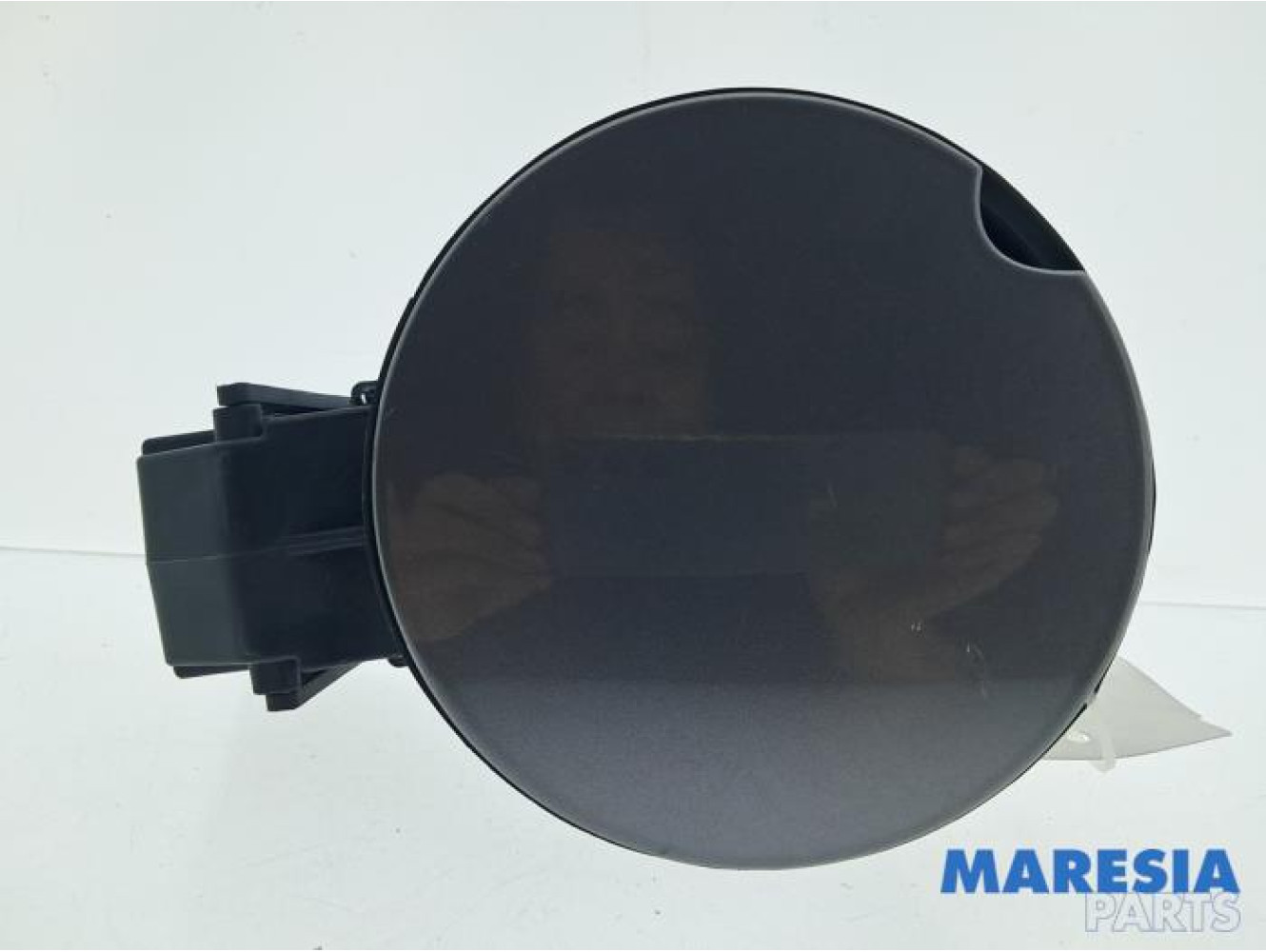 Renault - Clio - Tank cap cover