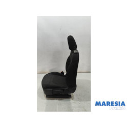 Opel - Crossland X - Seat, left