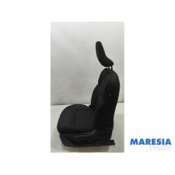 Renault - Clio - Seat, left