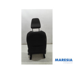 Renault - Clio - Seat, left