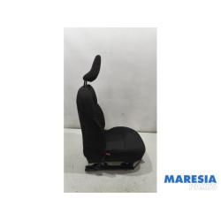 Renault - Clio - Seat, left
