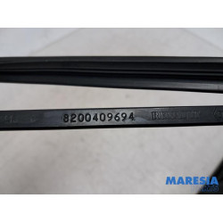 Renault - Kangoo - Front wiper arm