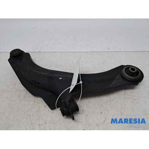 Renault - Clio - Front lower wishbone, left