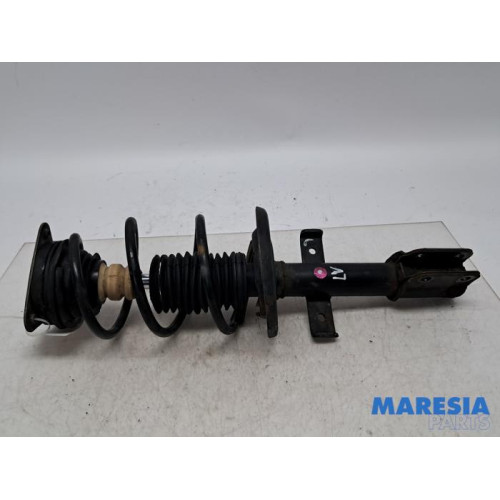 Renault - Clio - Front shock absorber rod, left