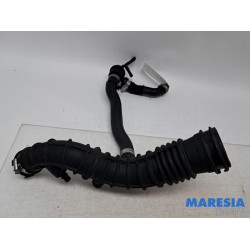 Renault - Clio - Air intake hose