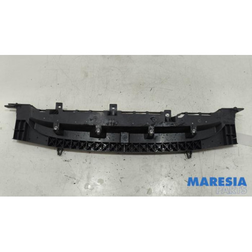 Opel - Crossland X - Front bumper frame