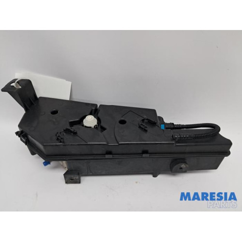 Peugeot - Partner - Additive tank