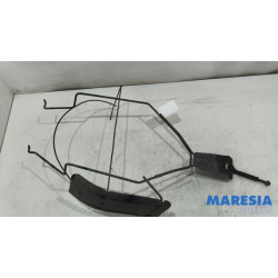 Peugeot - Partner - Spare wheel mechanism