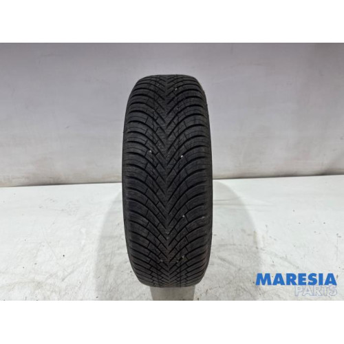 Renault - Kangoo - Tyre