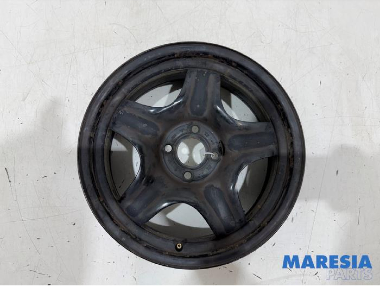 Renault - Clio - Wheel