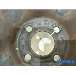 Renault - Clio - Wheel