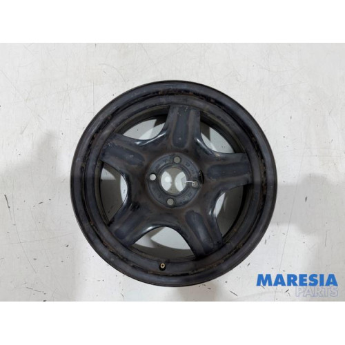 Renault - Clio - Wheel