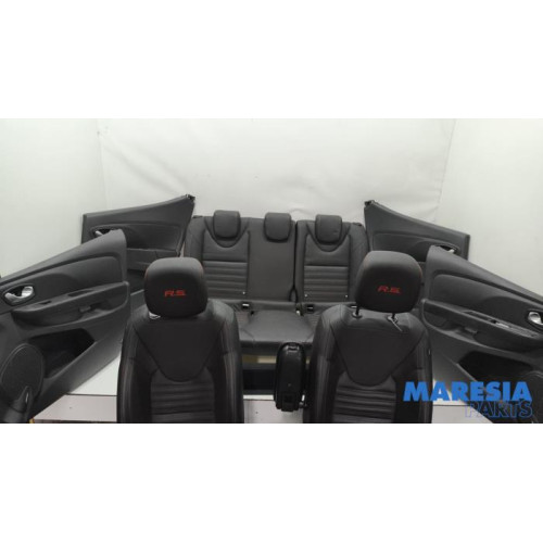 Renault - Clio - Bekleding Set (compleet)