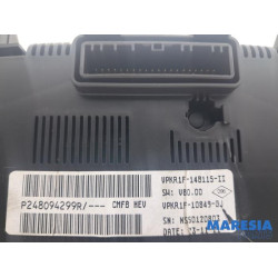 Renault - Clio - Instrument panel