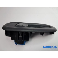 Renault - Kangoo - Electric window switch