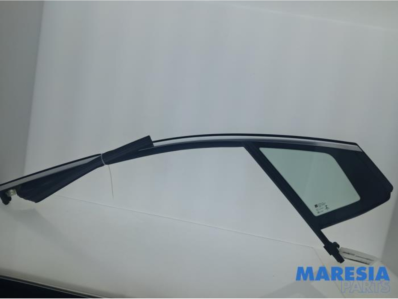 Opel - Crossland X - Driehoeks Ruit rechts-voor
