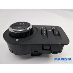 Opel - Crossland X - Light switch