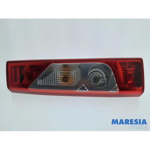 Peugeot - Expert - Taillight, left
