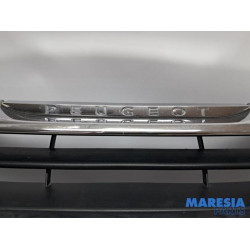 Peugeot - 208 - Grill