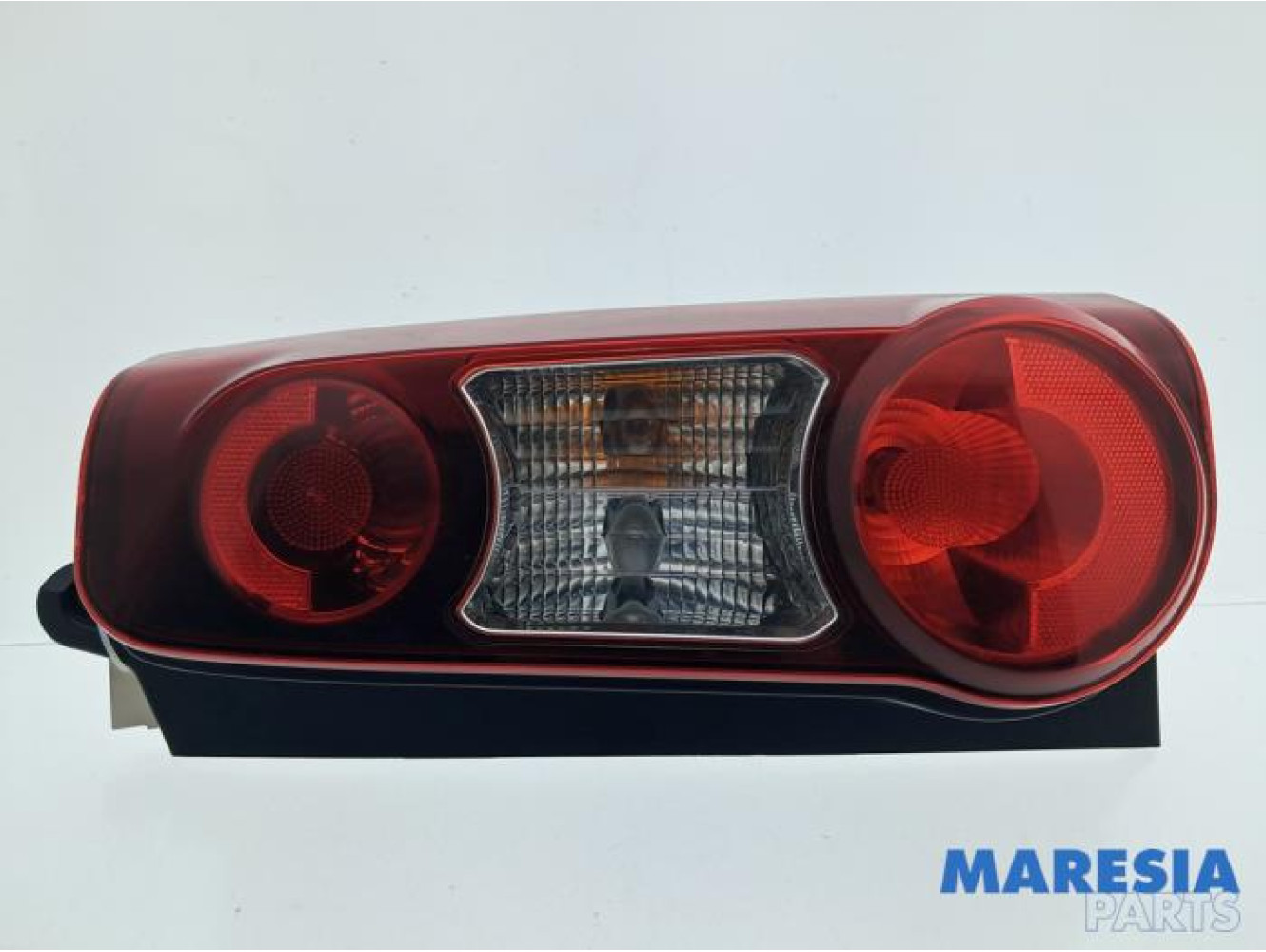 Peugeot - Partner - Taillight, right